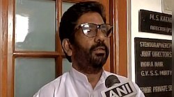 ശിവസേന എംപിയുടെ വിമാനയാത്ര വിലക്ക് എയര്‍ ഇന്ത്യ പിന്‍വലിച്ചു
