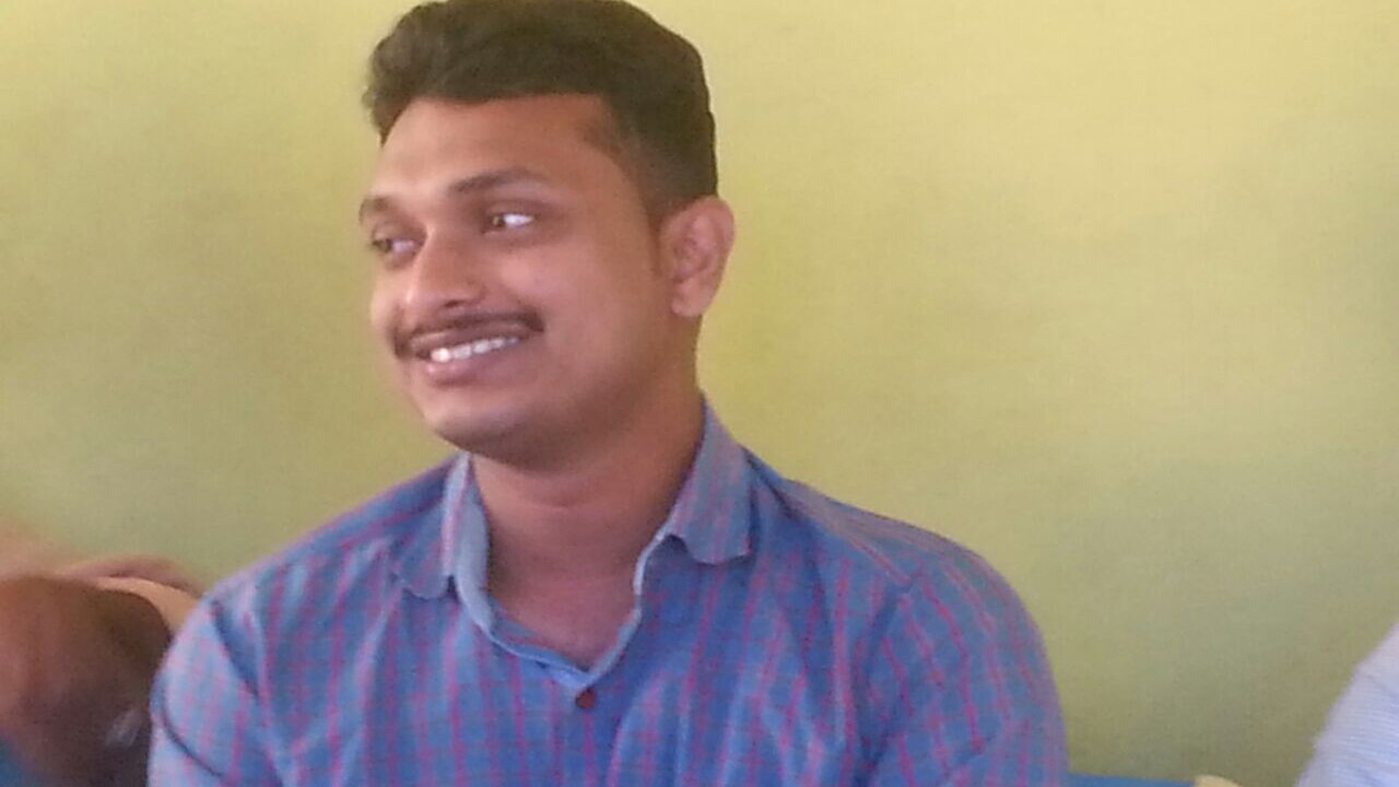 പാസ്പോർട്ടുമായി ഏജന്റ് മുങ്ങി; ഖത്തറിൽ കുടുങ്ങിയ നവാസിന് സുമനസുകളുടെ സഹായം പാസ്പോർട്ടുമായി ഏജന്റ് മുങ്ങി; ഖത്തറിൽ കുടുങ്ങിയ നവാസിന് സുമനസുകളുടെ സഹായം