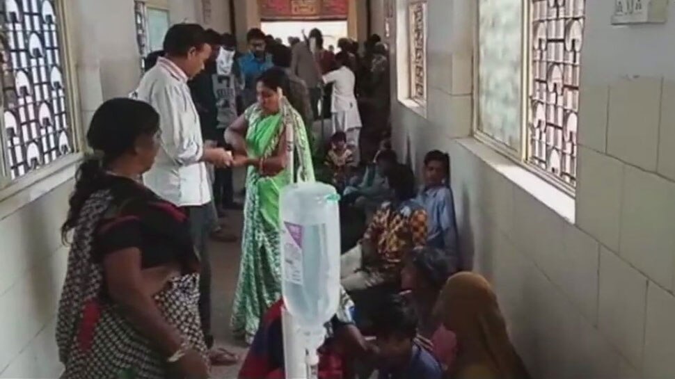 മധ്യപ്രദേശില് ശിവരാത്രി പ്രസാദത്തില് ഭക്ഷ്യവിഷബാധ; 1500 പേര് ചികിത്സ തേടി മധ്യപ്രദേശില് ശിവരാത്രി പ്രസാദത്തില് ഭക്ഷ്യവിഷബാധ; 1500 പേര് ചികിത്സ തേടി