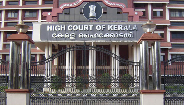 ഓര്ത്തഡോക്സ് വൈദികരുടെ മുന്കൂര് ജാമ്യാപേക്ഷ ഹൈക്കോടതി ഇന്ന് പരിഗണിക്കും ഓര്ത്തഡോക്സ് വൈദികരുടെ മുന്കൂര് ജാമ്യാപേക്ഷ ഹൈക്കോടതി ഇന്ന് പരിഗണിക്കും