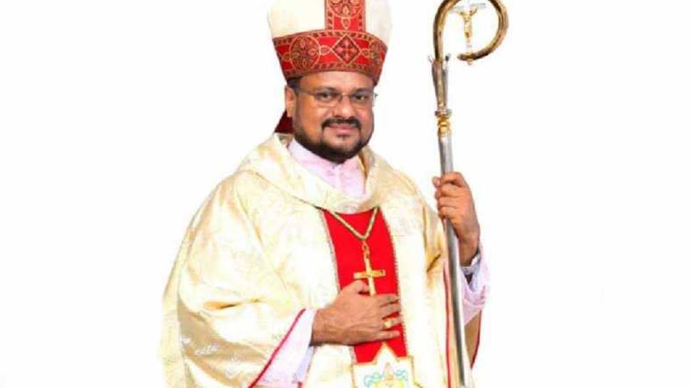 ജലന്ധര് ബിഷപ്പ് രാജ്യം വിടുന്നത് തടയാന് വിമാനത്താവളങ്ങളില് ലുക്കൗട്ട് സര്ക്കുലര് ജലന്ധര് ബിഷപ്പ് രാജ്യം വിടുന്നത് തടയാന് വിമാനത്താവളങ്ങളില് ലുക്കൗട്ട് സര്ക്കുലര്