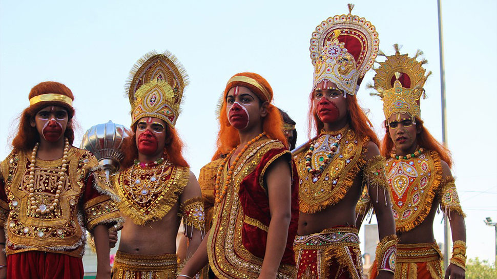 കര്ക്കിടകമാസം രാമായണമാസമാക്കാന് സിപിഎമ്മിനൊപ്പം കോണ്ഗ്രസും കര്ക്കിടകമാസം രാമായണമാസമാക്കാന് സിപിഎമ്മിനൊപ്പം കോണ്ഗ്രസും