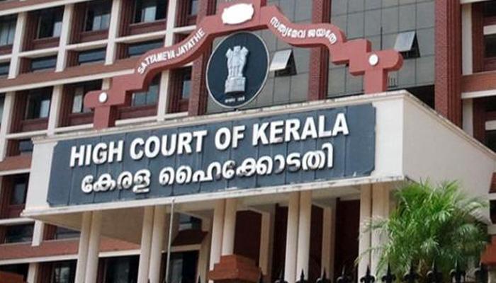 മുസ്ലീം സ്ത്രീകളെ പള്ളികളില് പ്രവേശിപ്പിക്കണമെന്ന ഹര്ജി ഹൈക്കോടതി തള്ളി മുസ്ലീം സ്ത്രീകളെ പള്ളികളില് പ്രവേശിപ്പിക്കണമെന്ന ഹര്ജി ഹൈക്കോടതി തള്ളി