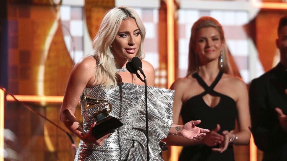 Lady Gaga wins for best pop solo performance for