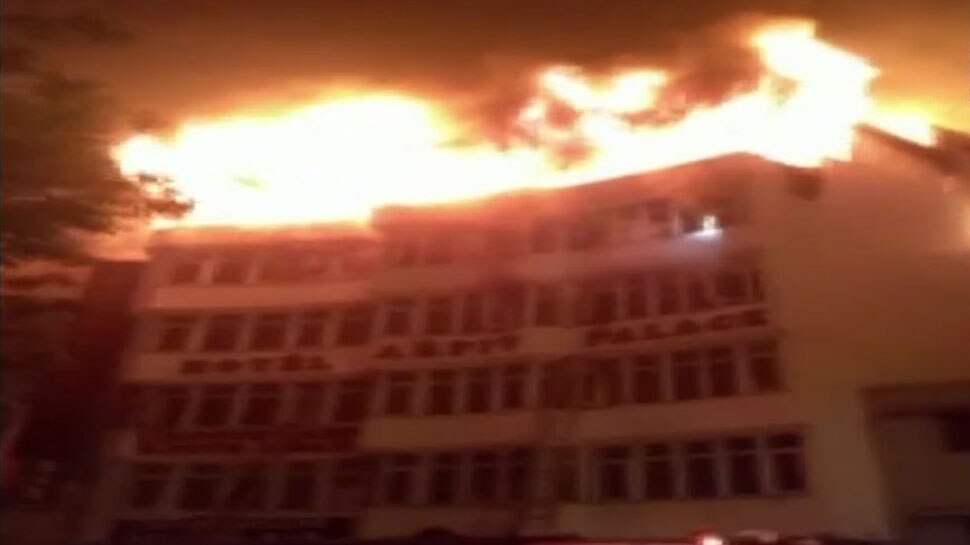 ഡല്ഹിയിലെ തീപിടിത്തം: കാണാതായ രണ്ടു മലയാളികളും മരിച്ചതായി സ്ഥിരീകരിച്ചു ഡല്ഹിയിലെ തീപിടിത്തം: കാണാതായ രണ്ടു മലയാളികളും മരിച്ചതായി സ്ഥിരീകരിച്ചു