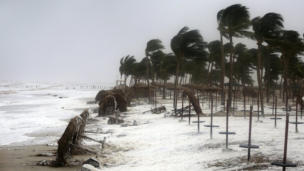 ഫാനി ചുഴലിക്കാറ്റ്: കേരളത്തില് മഴയ്ക്കും കാറ്റിനും സാധ്യത ഫാനി ചുഴലിക്കാറ്റ്: കേരളത്തില് മഴയ്ക്കും കാറ്റിനും സാധ്യത