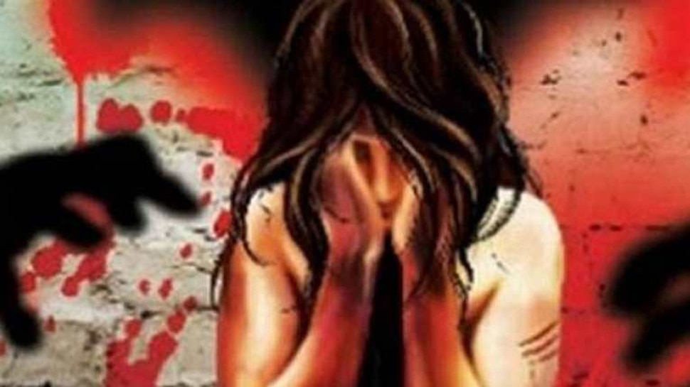 പതിനാലുകാരിയെ നിരന്തരം പീഡിപ്പിച്ച രണ്ടാനച്ഛന് അറസ്റ്റില്! പതിനാലുകാരിയെ നിരന്തരം പീഡിപ്പിച്ച രണ്ടാനച്ഛന് അറസ്റ്റില്!