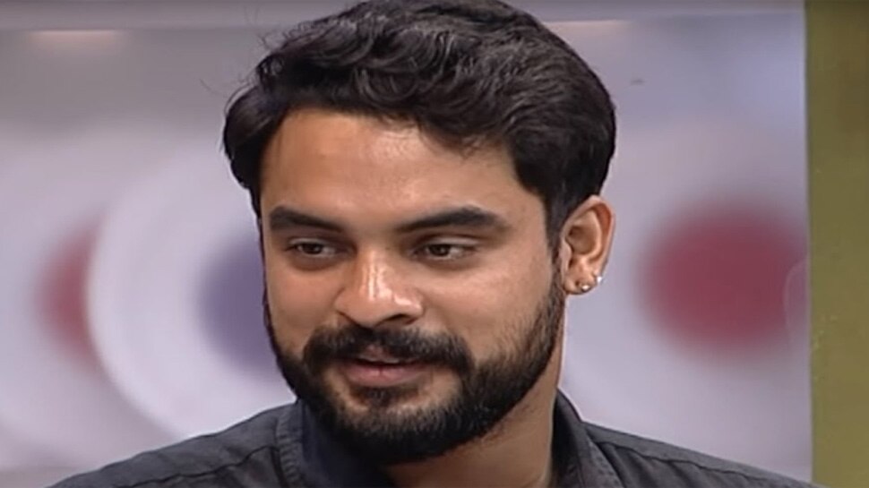 എന്റെ വീട് സേഫ് ആണ് ഇങ്ങോട്ട് വരാം: ടൊവിനോ എന്റെ വീട് സേഫ് ആണ് ഇങ്ങോട്ട് വരാം: ടൊവിനോ