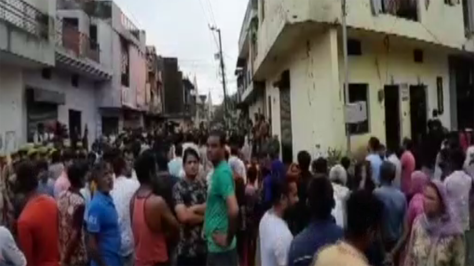 മാധ്യമപ്രവര്ത്തകനേയും സഹോദരനേയും വെടിവെച്ചു കൊന്നു മാധ്യമപ്രവര്ത്തകനേയും സഹോദരനേയും വെടിവെച്ചു കൊന്നു