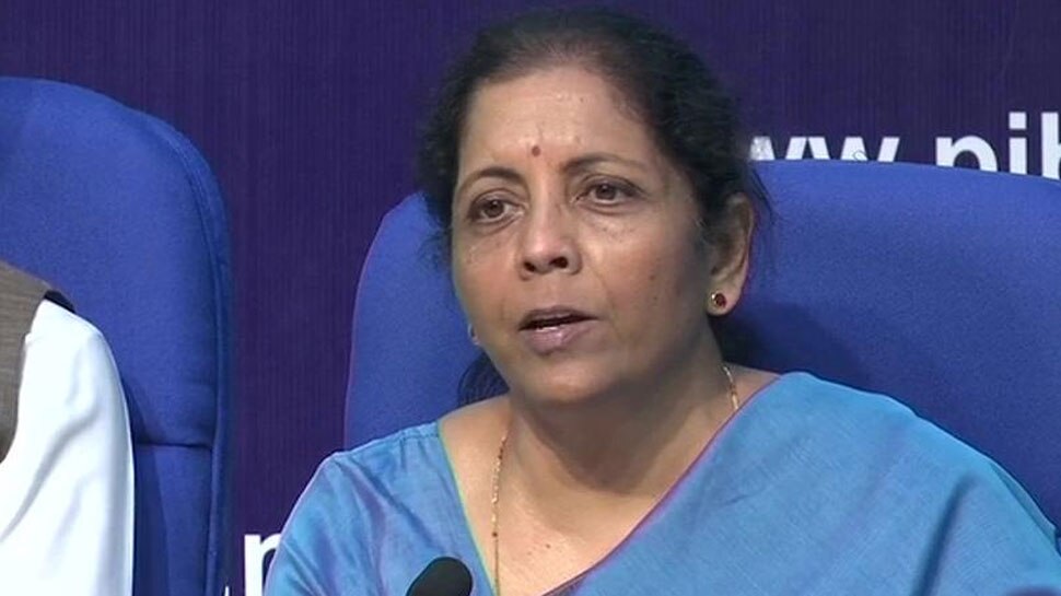സാമ്പത്തിക ഉത്തേജക പദ്ധതികള് പ്രഖ്യാപിച്ച് ധനമന്ത്രി സാമ്പത്തിക ഉത്തേജക പദ്ധതികള് പ്രഖ്യാപിച്ച് ധനമന്ത്രി