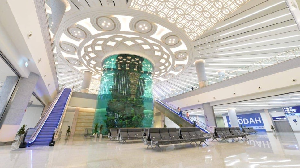 ഇതാ.. ലോകത്തിലെ ഏറ്റവും വലിയ 'airport aquarium' ഇതാ.. ലോകത്തിലെ ഏറ്റവും വലിയ 'airport aquarium'