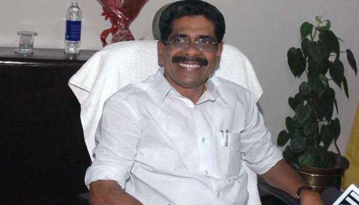 പൗരത്വ നിയമ ഭേദഗതി സമരത്തില് മുല്ലപ്പള്ളിയുടെ നിലപാടിനൊപ്പം ചെന്നിത്തലയും ഉമ്മന്ചാണ്ടിയും പൗരത്വ നിയമ ഭേദഗതി സമരത്തില് മുല്ലപ്പള്ളിയുടെ നിലപാടിനൊപ്പം ചെന്നിത്തലയും ഉമ്മന്ചാണ്ടിയും