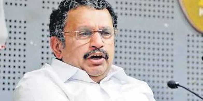 താമര കുമ്പിളില് അല്ല മമഹൃദയമെന്ന് കെ മുരളീധരന്! താമര കുമ്പിളില് അല്ല മമഹൃദയമെന്ന് കെ മുരളീധരന്!