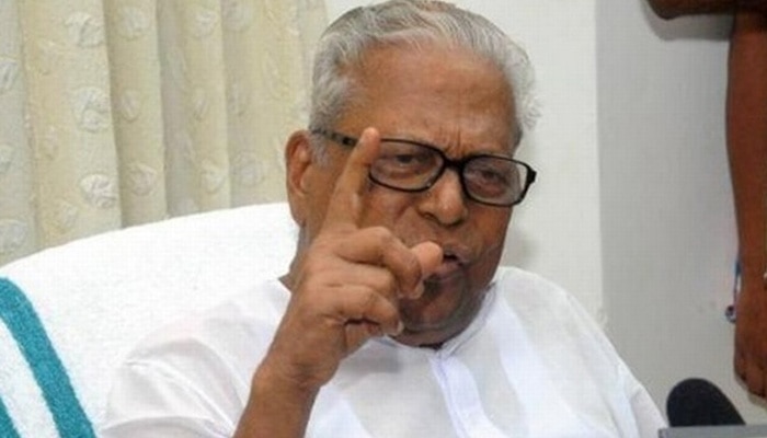 വിഎസ് അച്യുതാനന്ദനെതിരെ വ്യാജ വാര്ത്ത;ഡിജിപി ക്ക് പരാതി നല്കി വിഎസ് അച്യുതാനന്ദനെതിരെ വ്യാജ വാര്ത്ത;ഡിജിപി ക്ക് പരാതി നല്കി