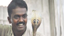 വാവ സുരേഷ് അപകടനില തരണം ചെയ്തുവെന്ന് ഡോക്ടര്‍മാര്‍