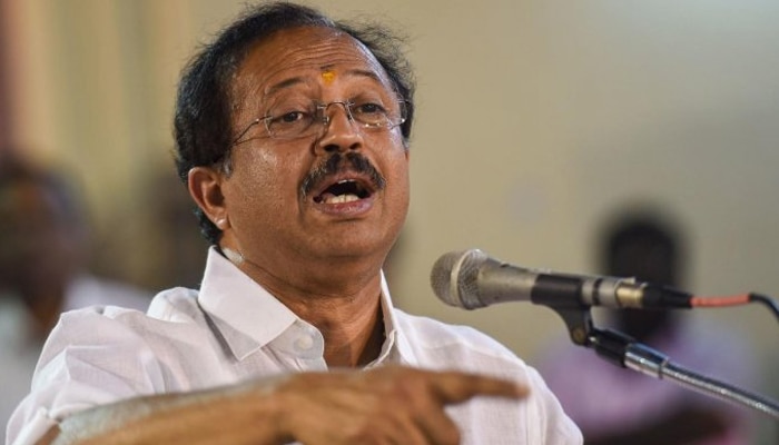 കവലച്ചട്ടമ്പികളുടെ ഭീഷണിക്ക് വഴങ്ങുന്ന സാധുവായ നായകനായി പ്രധാനമന്ത്രിയെ ചിത്രീകരിക്കാന് ശ്രമം! കവലച്ചട്ടമ്പികളുടെ ഭീഷണിക്ക് വഴങ്ങുന്ന സാധുവായ നായകനായി പ്രധാനമന്ത്രിയെ ചിത്രീകരിക്കാന് ശ്രമം!