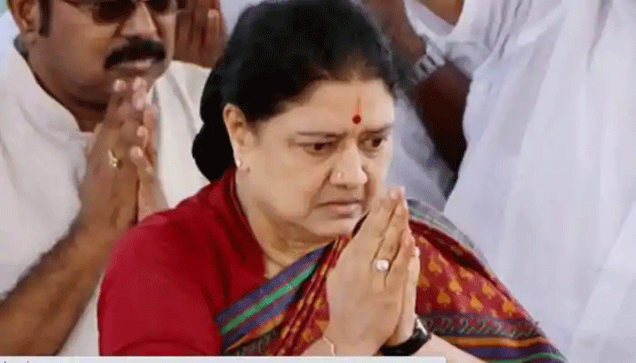 V K Sasikala: DMKയുടെ പരാജയം ഉറപ്പാക്കണം, രാഷ്ട്രീയത്തോട് വിടവാങ്ങി വി കെ ശശികല V K Sasikala: DMKയുടെ പരാജയം ഉറപ്പാക്കണം, രാഷ്ട്രീയത്തോട് വിടവാങ്ങി വി കെ ശശികല