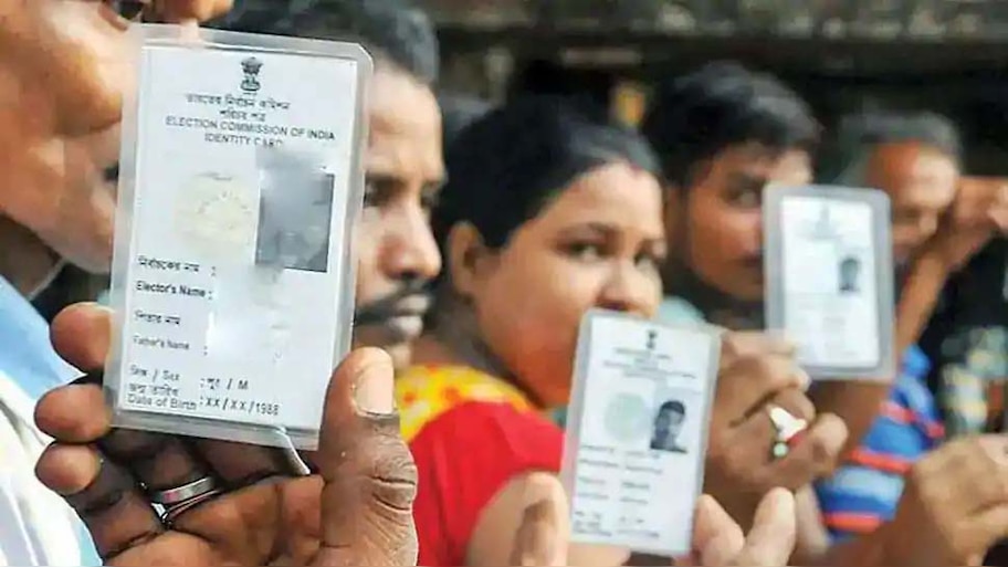 Voters List ൽ പേര് ചേർക്കാനുള്ള അവസാന ദിവസം ഇന്നാണ്, എങ്ങും പോകണ്ട, വീട്ടിലിരുന്നു തന്നെ നിങ്ങൾക്ക് പട്ടികയിൽ പേര് ചേർക്കാം; നിങ്ങളുടെ Mobile ലൂടെ തന്നെ