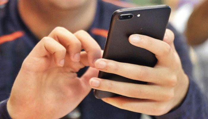 SMS for IT Refund: ഈ അഞ്ചു ബാങ്കുകളുടെ ഉപയോക്താക്കൾ ശ്രദ്ധിക്കൂ... ഒരു SMS നിങ്ങളുടെ അക്കൗണ്ട് കാലിയാക്കും SMS for IT Refund: ഈ അഞ്ചു ബാങ്കുകളുടെ ഉപയോക്താക്കൾ ശ്രദ്ധിക്കൂ... ഒരു SMS നിങ്ങളുടെ അക്കൗണ്ട് കാലിയാക്കും