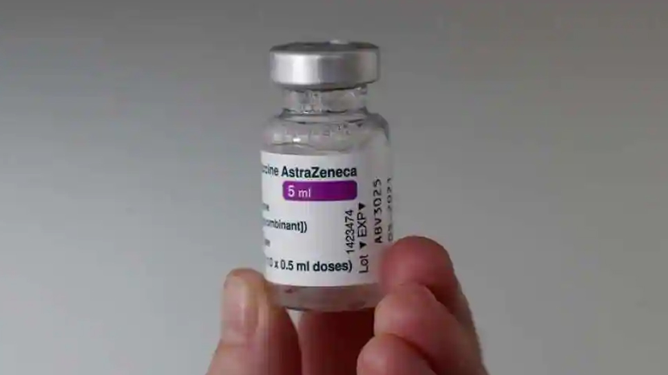 AstraZeneca യുടെ കോവിഡ് 19 വാക്സിനോടുള്ള വിശ്വാസ്യത നഷ്ടപ്പെട്ടുന്നു; സർവ്വേ ഫലം പുറത്ത് AstraZeneca യുടെ കോവിഡ് 19 വാക്സിനോടുള്ള വിശ്വാസ്യത നഷ്ടപ്പെട്ടുന്നു; സർവ്വേ ഫലം പുറത്ത്