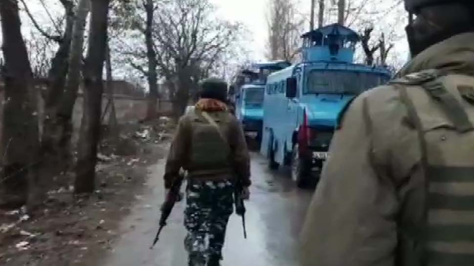 Shopian Encounter : കശ്മീരിൽ നാല് ലഷ്കർ ഇ ത്വയ്ബ തീവ്രവാദികളെ സൈന്യം വധിച്ചു Shopian Encounter : കശ്മീരിൽ നാല് ലഷ്കർ ഇ ത്വയ്ബ തീവ്രവാദികളെ സൈന്യം വധിച്ചു