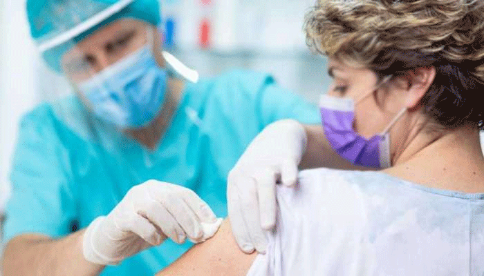 UAE: 16 വയസിന് മുകളിലുള്ള എല്ലാവർക്കും Covid Vaccine UAE: 16 വയസിന് മുകളിലുള്ള എല്ലാവർക്കും Covid Vaccine