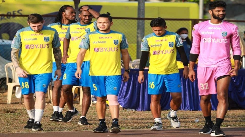 kerala blasters did not pay salary for player fifa set transfer ban for the club Kerala