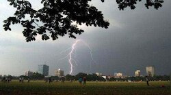 ഇടിമിന്നലോട് കൂടിയ മഴയ്ക്ക് സാധ്യത, സംസ്ഥാനത്ത് കനത്ത ജാ​ഗ്രത നിർദേശം