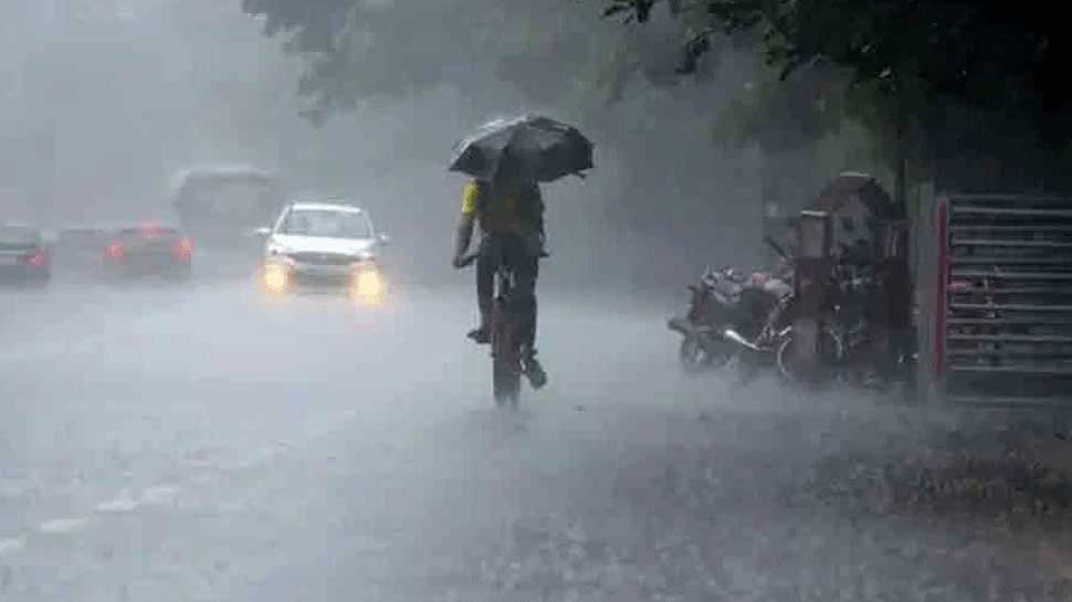 Kerala Rain Updates: സംസ്ഥാനത്ത് 7 ജില്ലകളിൽ യെല്ലോ അലർട്ട്; 2 ജില്ലകളിലെ വിദ്യാഭ്യാസ സ്ഥാപനങ്ങൾക്ക് അവധി