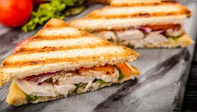 Healthy Breakfast: 10 മിനിട്ടിൽ ഒരു കിടിലൻ ബോംബെ സാൻഡ്‌വിച്ച്