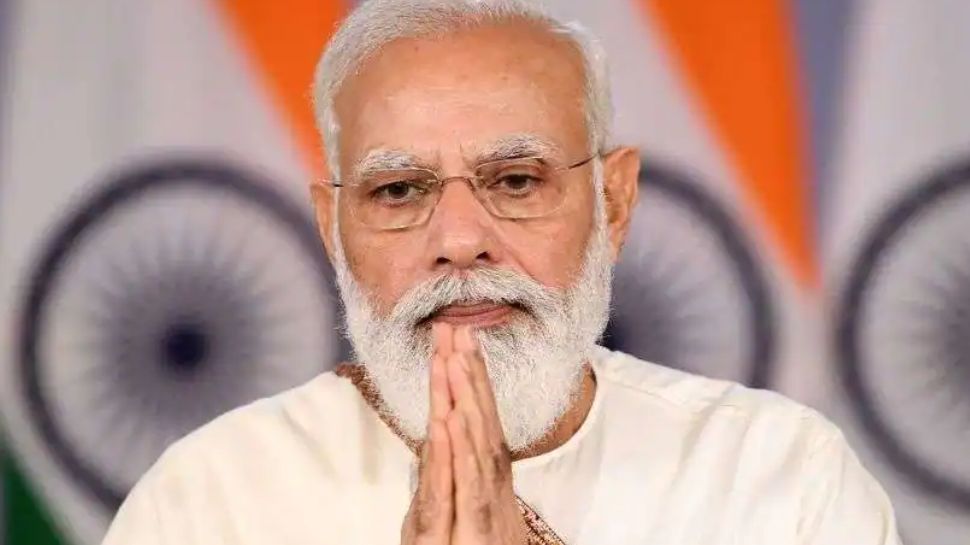 The Prime Minister called for hoisting the national flag in every house