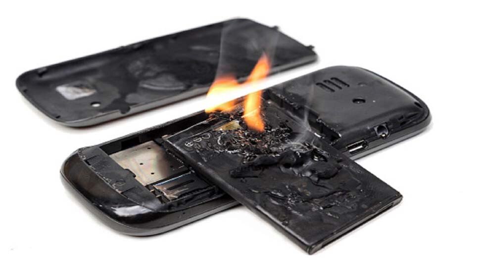 Mobile Phone Explodes 8 month old baby dies after phone battery