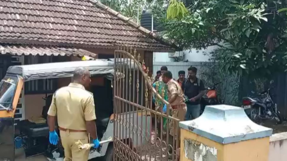 Dog Catched in Omallur Pathanamthitta Testing For Rabbies Virus