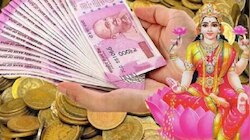 Friday Tips: ലക്ഷ്മി ദേവി സമ്പത്ത് വര്‍ഷിക്കും, ഈ പൂക്കള്‍ സമര്‍പ്പിക്കാം