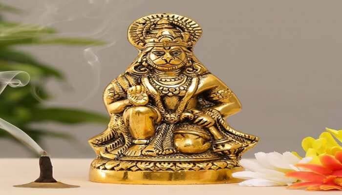 Favourite Zodiac Signs Of Lord Hanuman People Belongs To These Rashi