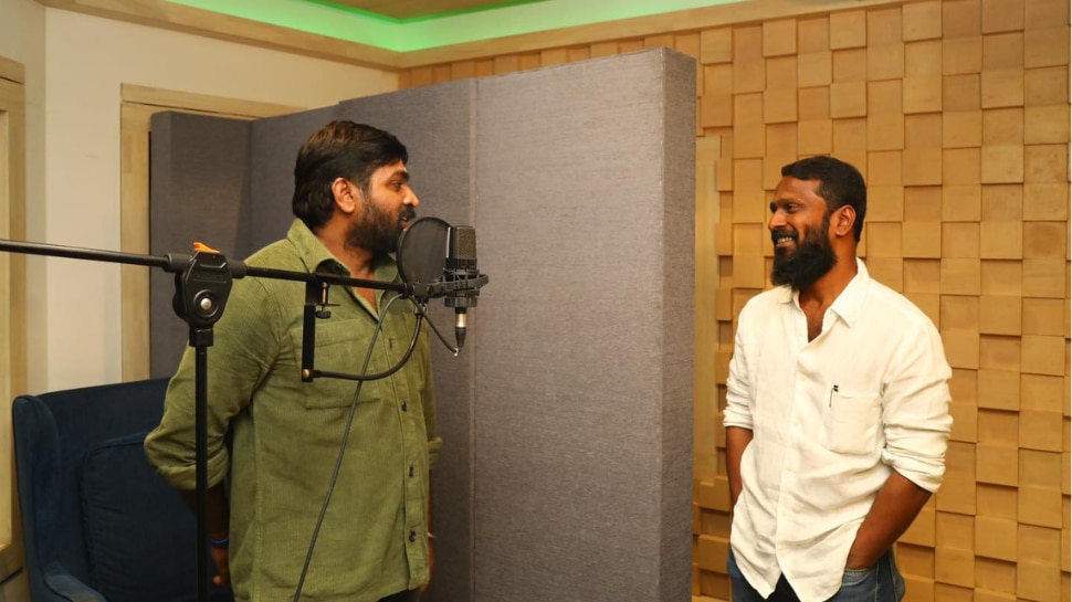 Viduthalai part 1 Movie latest update dubbing started Vijay Sethupathi shared photos |  Viduthalai Part 1: Dubbing started for Viduthalai;  Vijay Sethupathi shared the pictures