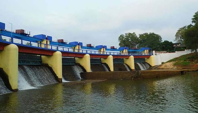 Aruvikkara Dam: തലസ്ഥാന നഗരിയിൽ വേനൽക്കാലത്ത് കുടിവെള്ളം മുട്ടുമോ? അരുവിക്കര ഡാം ചെളിയും പായലും മണ്ണും നിറഞ്ഞ നിലയിൽ 