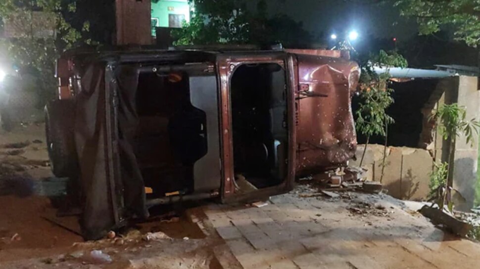 Accident News: അമിത വേ​ഗത്തിലെത്തിയ ഥാർ പാഞ്ഞുകയറി രണ്ട് മരണം, എട്ട് പേർക്ക് പരിക്ക്