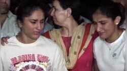 Wrestlers Protest: ഈ ദിവസം കാണാനാണോ രാജ്യത്തിനുവേണ്ടി മെഡല്‍ നേടിയത്? വിനേഷ് ഫോഗട്ട്