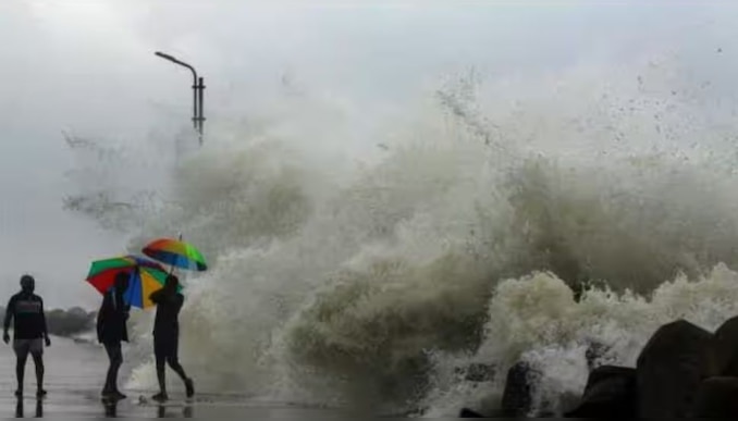 Cyclone Mocha: മോഖ ചുഴലിക്കാറ്റ് ശക്തമാകുമെന്ന് മുന്നറിയിപ്പ്; വരുംമണിക്കൂറുകളിൽ മഴ ശക്തമാകും