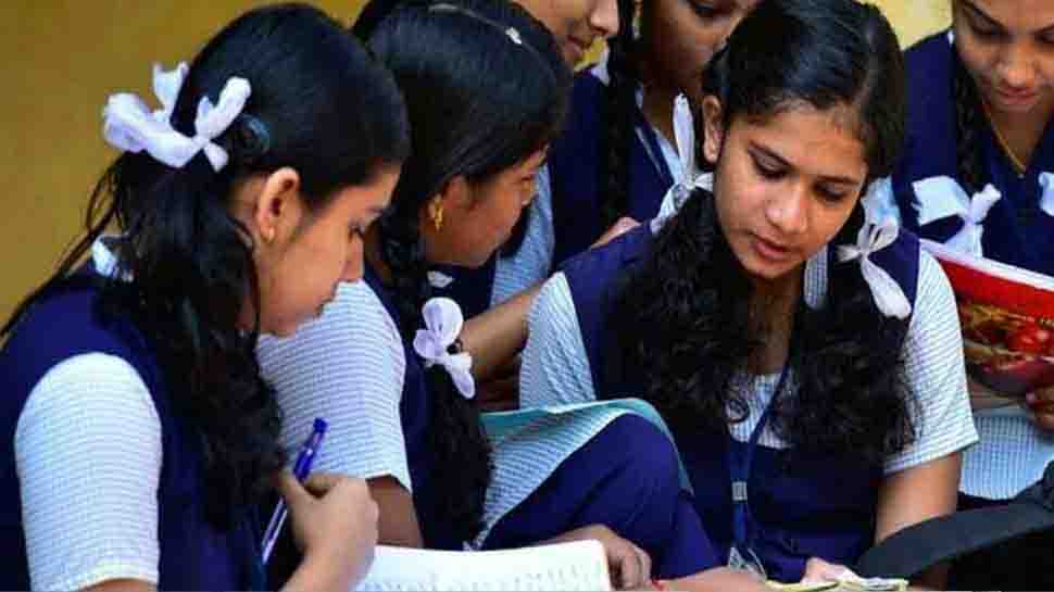 Kerala DHSE Result 2023 : പ്ലസ് ടു ഫലം എന്ന് എപ്പോൾ? ഫലപ്രഖ്യാപനത്തിന് മുമ്പ് ഇക്കാര്യങ്ങൾ അറിഞ്ഞിരിക്കണം Kerala DHSE Result 2023 : പ്ലസ് ടു ഫലം എന്ന് എപ്പോൾ? ഫലപ്രഖ്യാപനത്തിന് മുമ്പ് ഇക്കാര്യങ്ങൾ അറിഞ്ഞിരിക്കണം