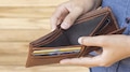Money and Vastu: ഈ സാധനങ്ങൾ പേഴ്സില്‍ സൂക്ഷിക്കരുത്, ദാരിദ്ര്യം ക്ഷണിച്ചു വരുത്തും!! 
