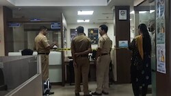 റമ്മി കളിച്ച് 50 ലക്ഷം കടം; വഴി കണ്ടത് ബാങ്ക്  മോഷണം-  അത്താണിയിൽ നടന്നത്