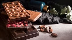 World Chocolate Day 2023: ഡാർക്ക് ചോക്ലേറ്റ് ഹൃദയത്തിന്റെ ആരോ​ഗ്യത്തിന് മികച്ചതാണോ?