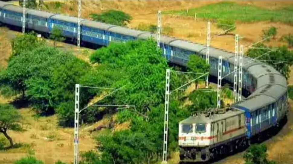 longest-train-service-these-are-the-longest-train-service-in-india