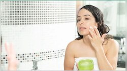 Glowing Skin: രാത്രി ഉറങ്ങുന്നതിന് മുമ്പ് ഈ ജെൽ മുഖത്ത് പുരട്ടുക, ചര്‍മ്മം വെട്ടിത്തിളങ്ങും  