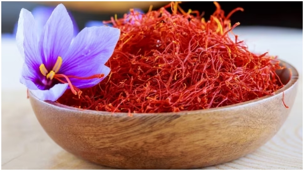 Saffron Benefits How To Rehydrate And Bring Out That Natural Glow With