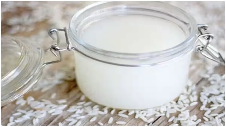 Knowing the health benefits of rice water will stop you from throwing ...