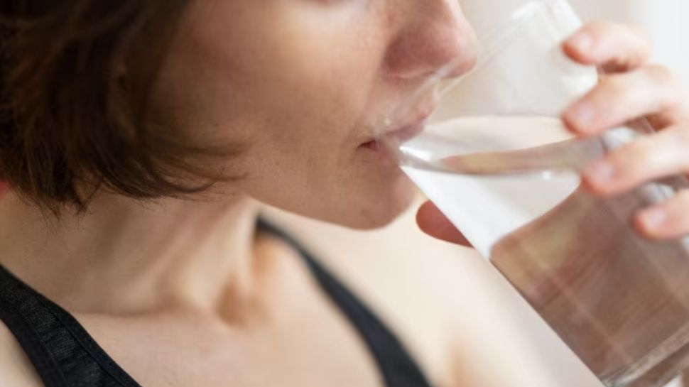 US Woman Dies After Drinking Too Much Water All You Need To Know About