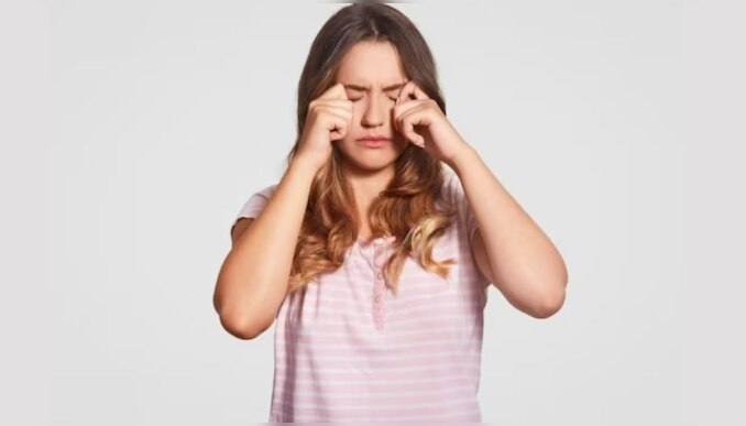 Diabetes: പ്രമേഹം കണ്ണുകൾക്കും വില്ലൻ; ഈ ലക്ഷണങ്ങൾ ശ്രദ്ധിക്കാതെ പോകരുത്